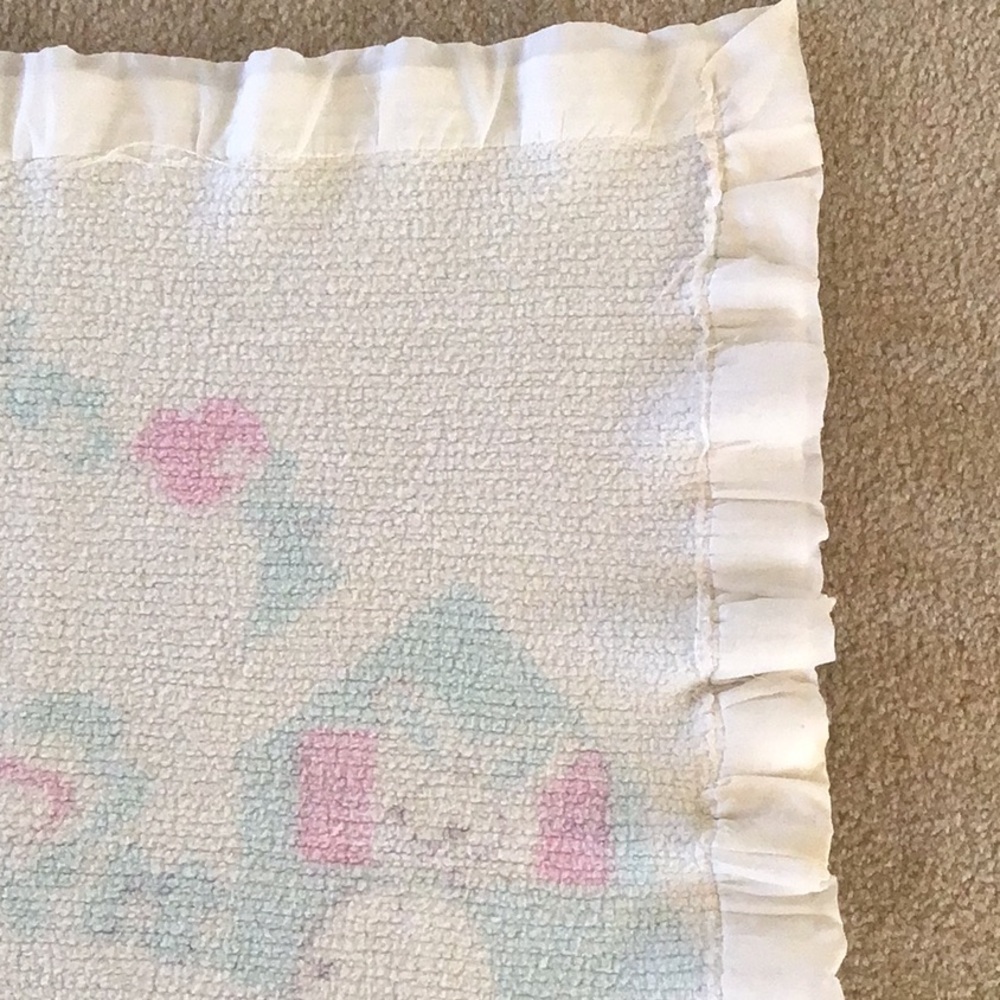 Vintage Baby Blanket, 29” x 29”, 1970s - Picture 11 of 14